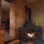 Spacious And Cozy By The Daugava River شقة ريغا