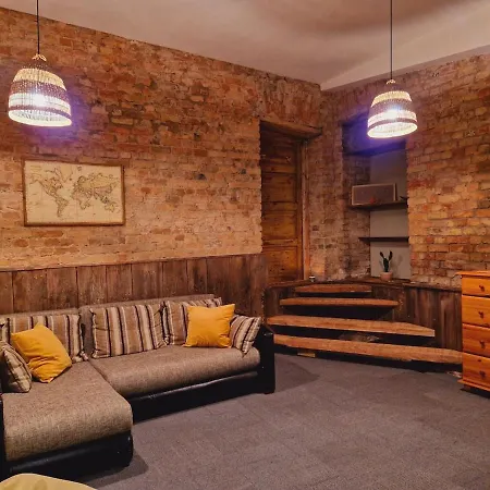 Spacious And Cozy By The Daugava River Riga