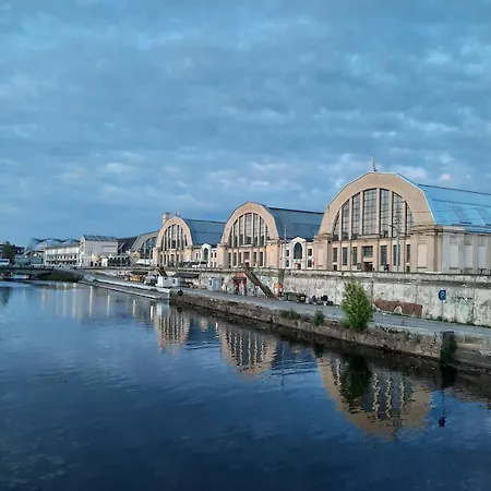 Spacious And Cozy By The Daugava River * Riga