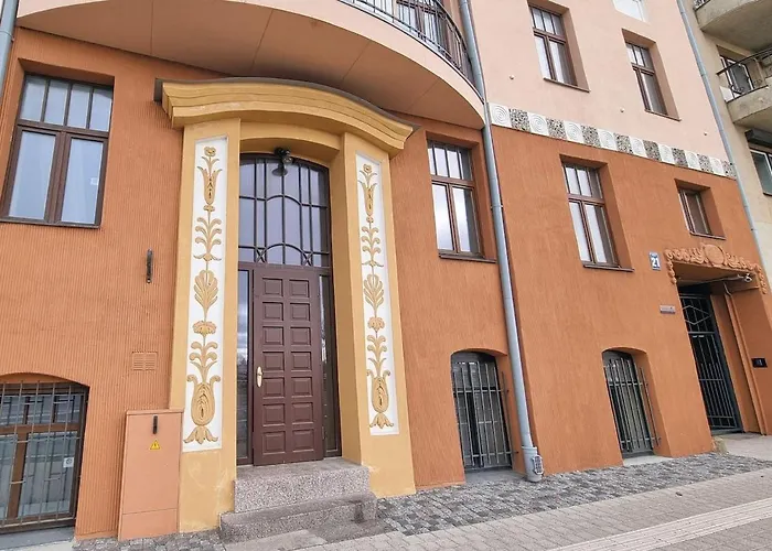 Spacious And Cozy By The Daugava River