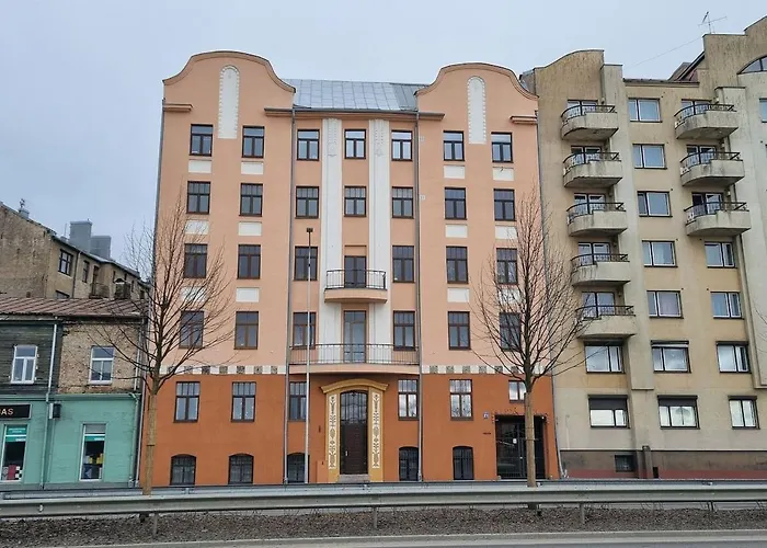 Spacious And Cozy By The Daugava River Рига